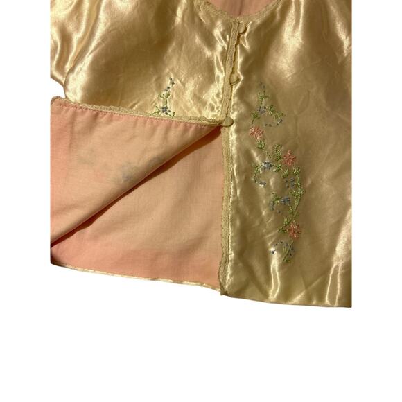Vintage Infant Satin Embroidered Robe Jacket, Approx.3-6 months - Picture 6 of 7